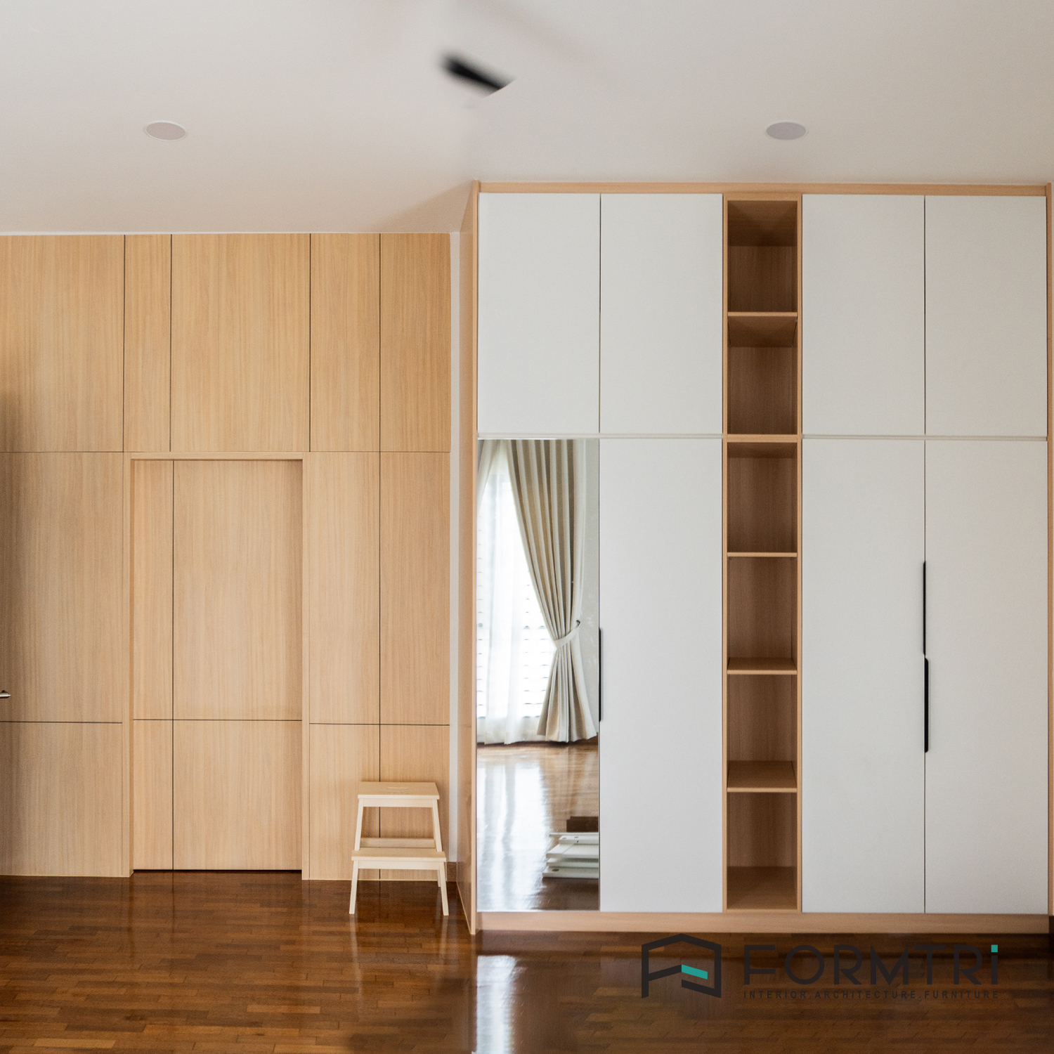 WW- FB Post (Square)- 20