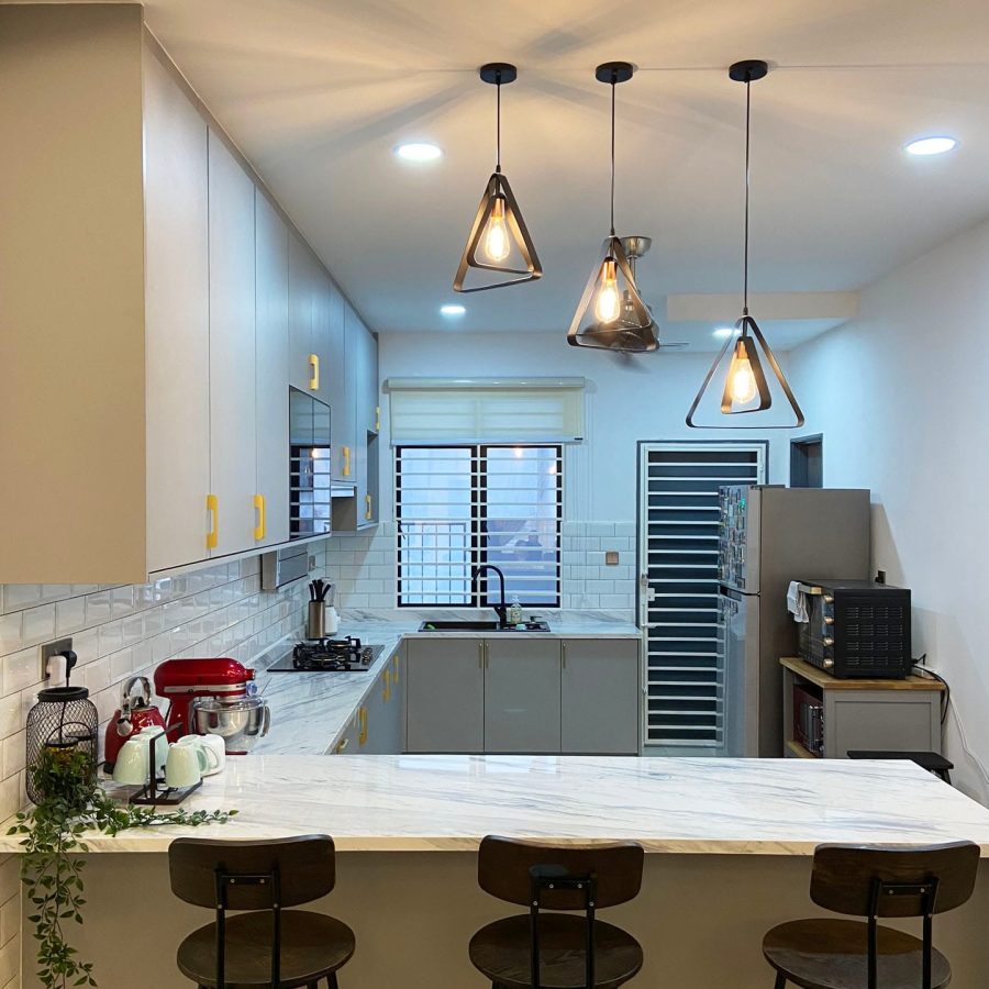 01-yiana Kitchen
